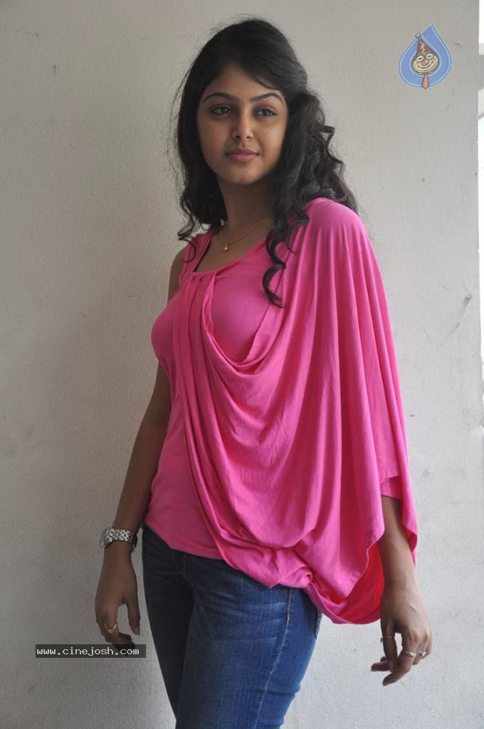 Monal Gajjar Latest Stills - 61 / 67 photos