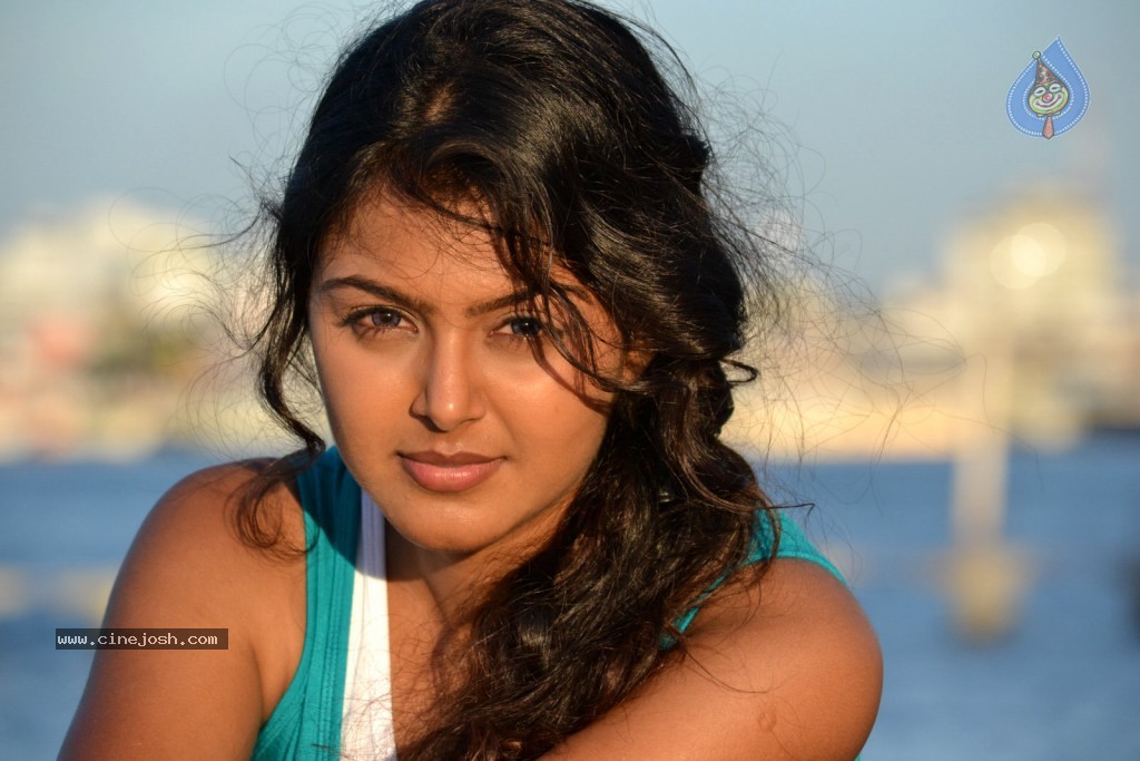 Monal Gajjar New Photos - 40 / 70 photos