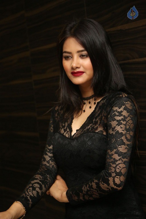 Monika Singh Latest Photos - 27 / 52 photos