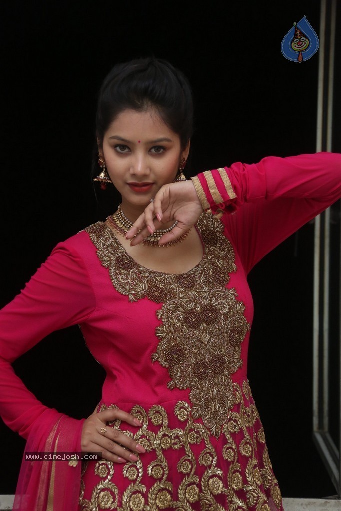 Monika Singh Latest Stills - 24 / 102 photos