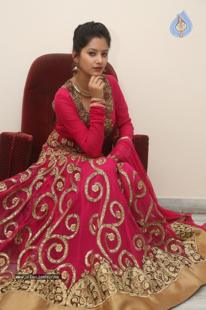 Monika Singh Latest Stills - 26 / 102 photos