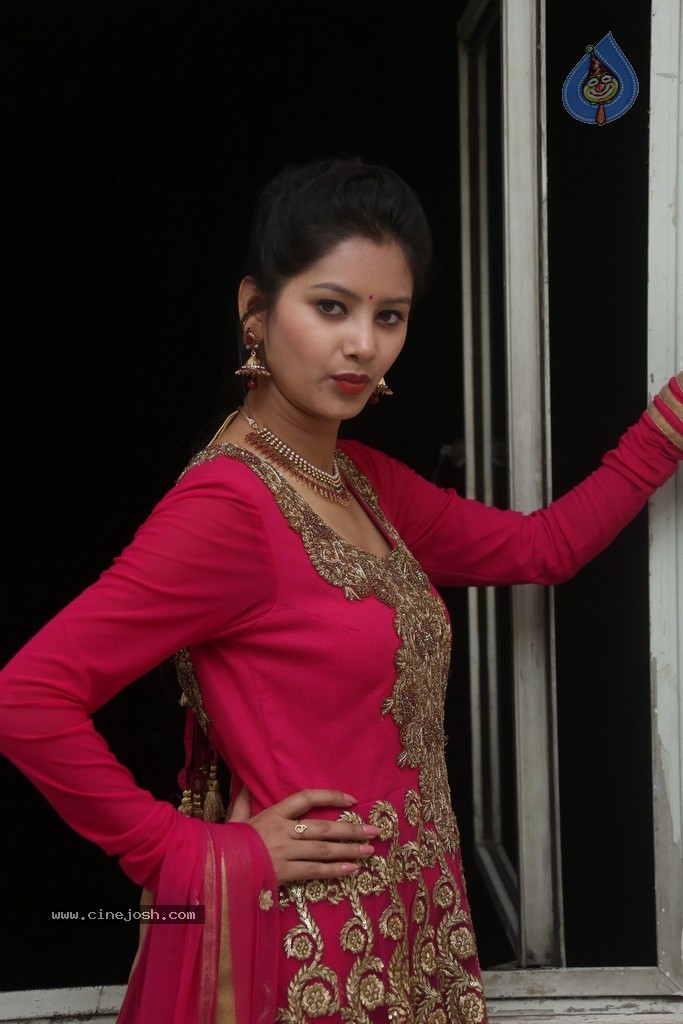 Monika Singh Latest Stills - 30 / 102 photos