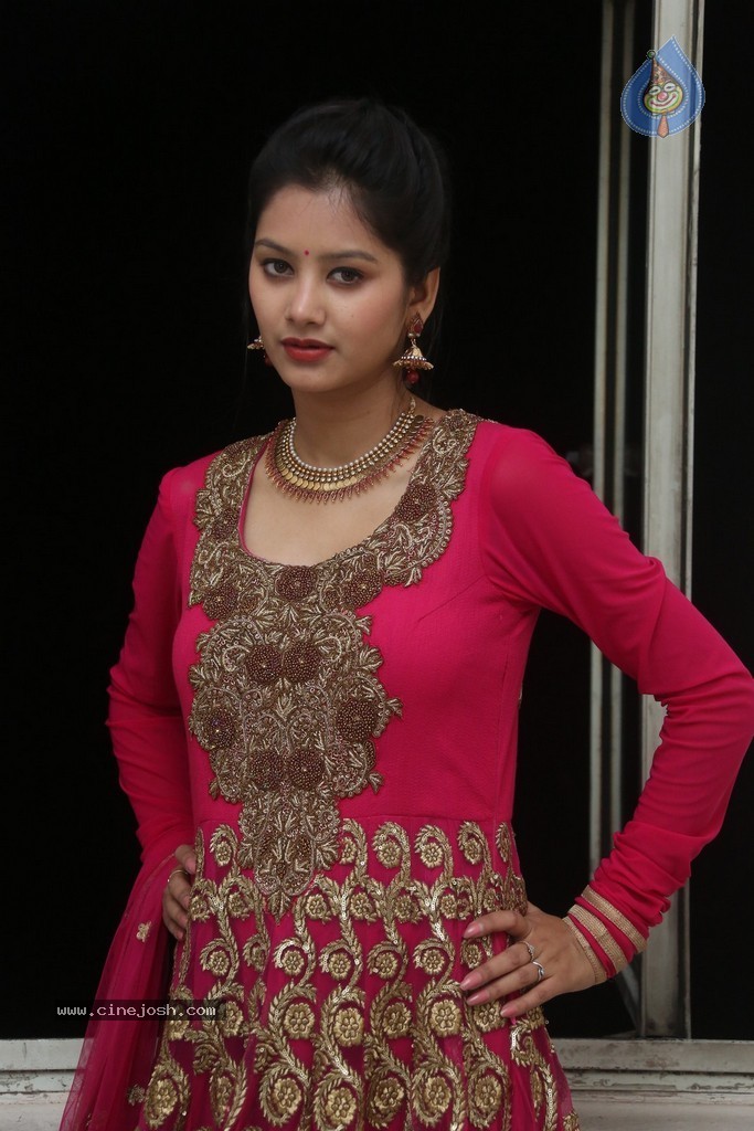 Monika Singh Latest Stills - 31 / 102 photos
