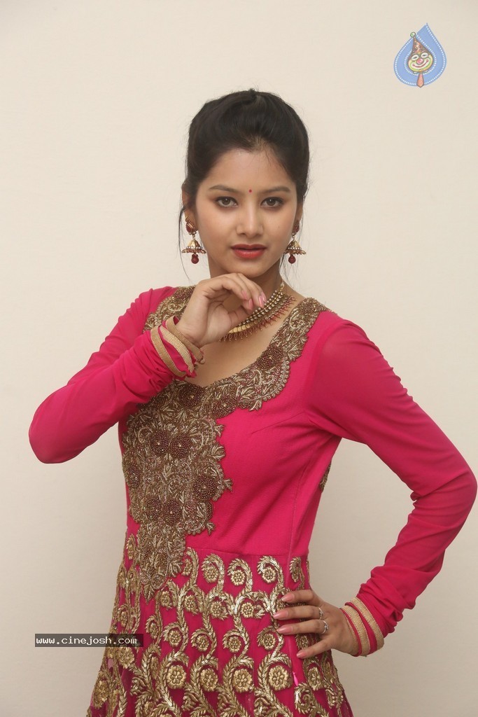 Monika Singh Latest Stills - 75 / 102 photos