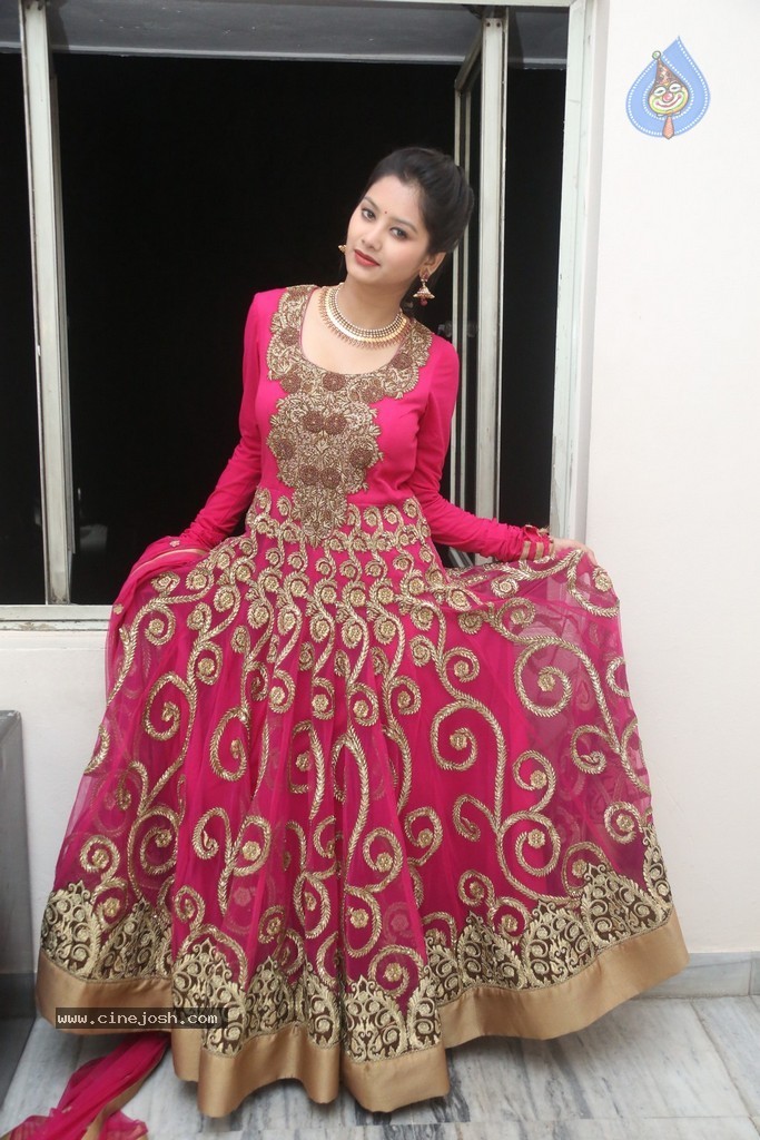 Monika Singh Latest Stills - 90 / 102 photos