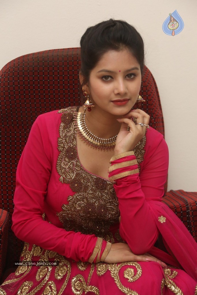 Monika Singh Latest Stills - 92 / 102 photos