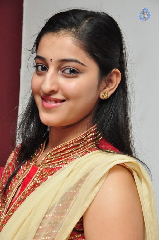 Mouryani New Photos - 26 / 30 photos