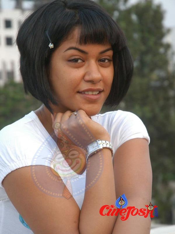Mummaith Khan - 26 / 34 photos