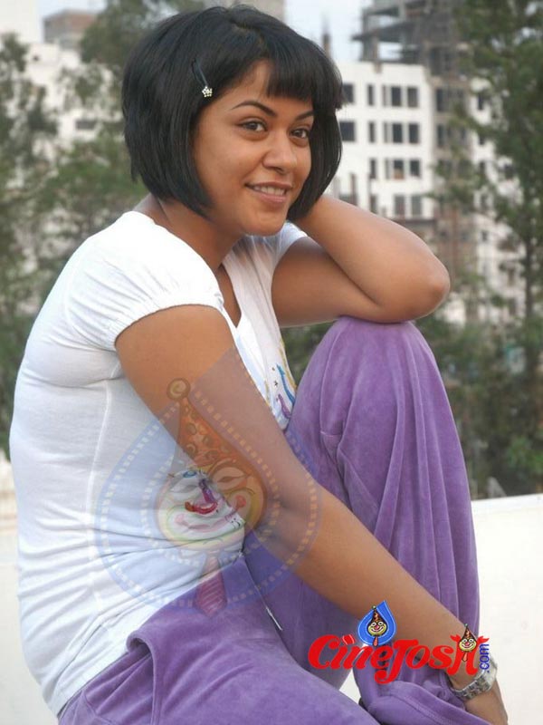 Mummaith Khan - 28 / 34 photos