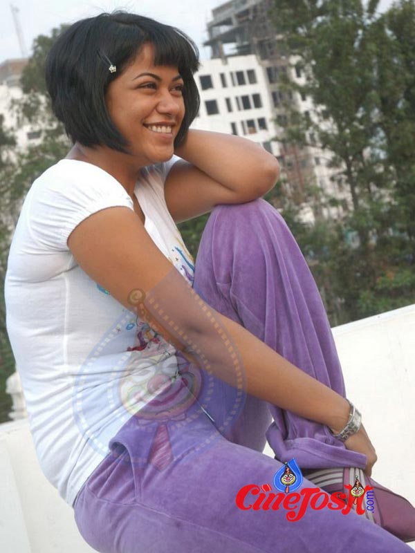 Mummaith Khan - 30 / 34 photos