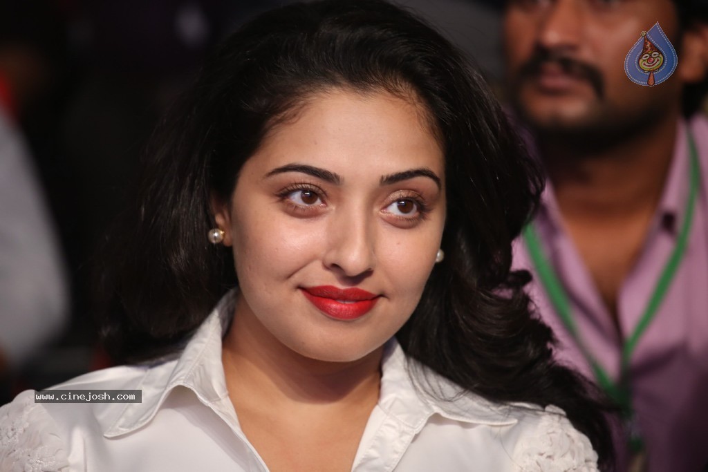 Mumtaz New Stills - 19 / 83 photos