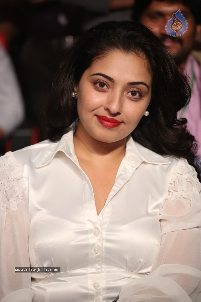 Mumtaz New Stills - 45 / 83 photos