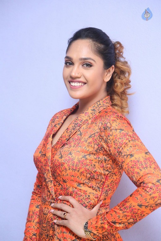 Mumtaz Sorcar New Photos - 22 / 35 photos