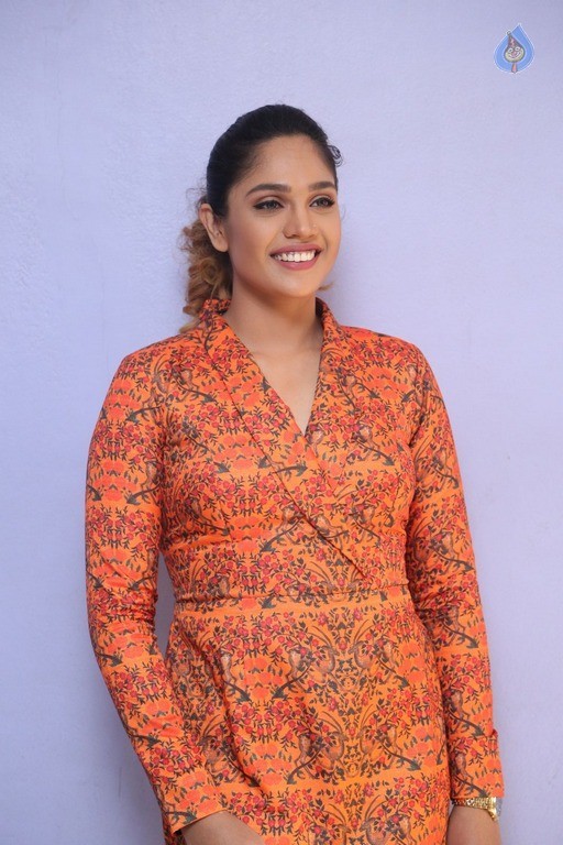 Mumtaz Sorcar New Photos - 26 / 35 photos