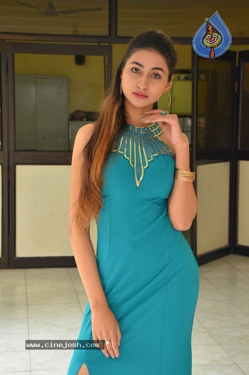 Myra Amiti Stills - 34 / 42 photos