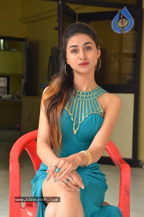 Myra Amiti Stills - 38 / 42 photos