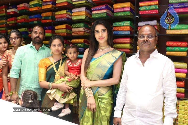 Nabha Natesh  Launches Srika Store in Mehdipatnam - 14 / 31 photos