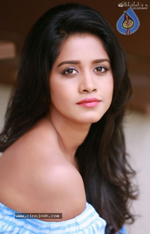 Nabha Natesh New Images - 10 / 16 photos