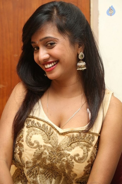 Nakshatra New Photos - 21 / 33 photos