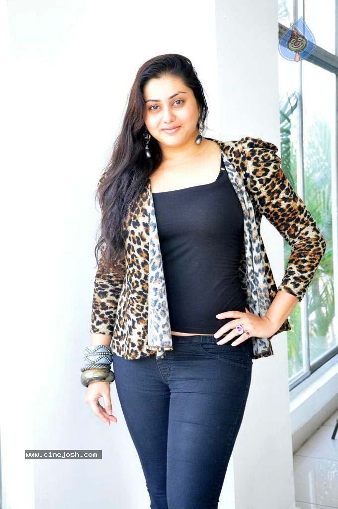 Namitha New Stills - 4 / 46 photos