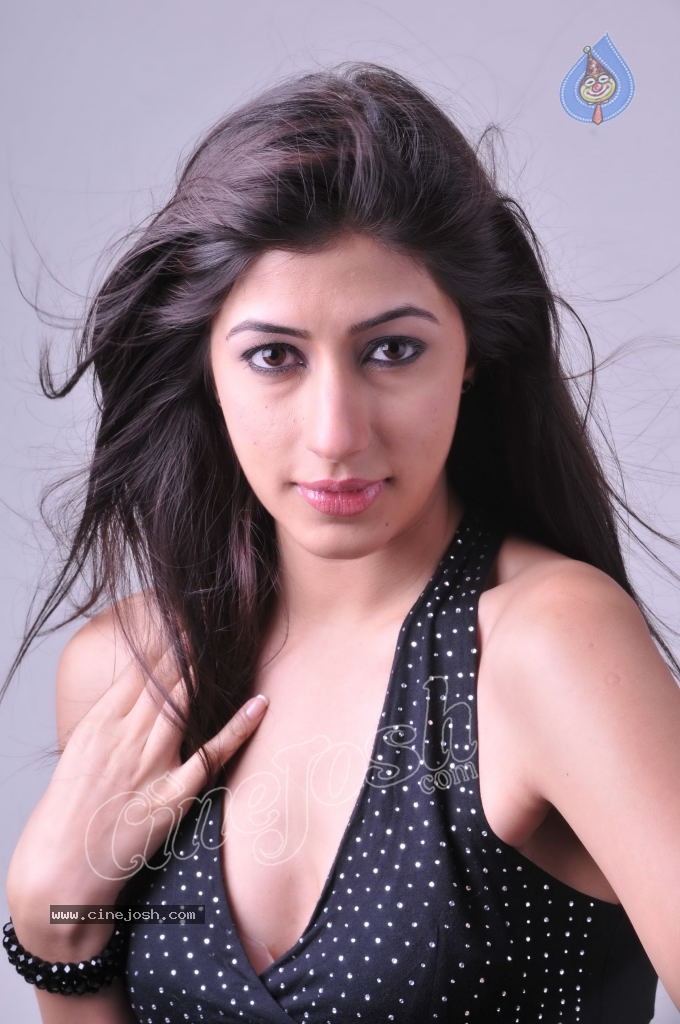 Nandini Hot Photo Gallery - 19 / 59 photos