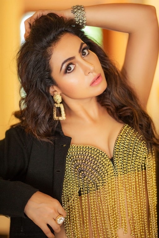 Nandini Rai latest Photos - 22 / 29 photos