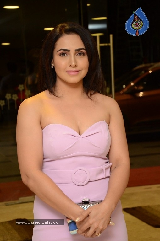 Nandini Rai New Images - 5 / 21 photos
