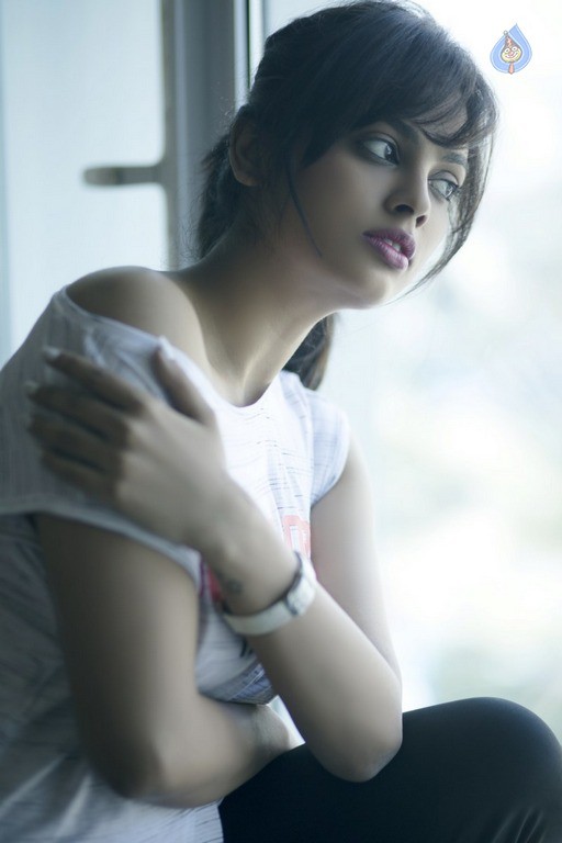 Nandita Swetha New Photos - 5 / 9 photos