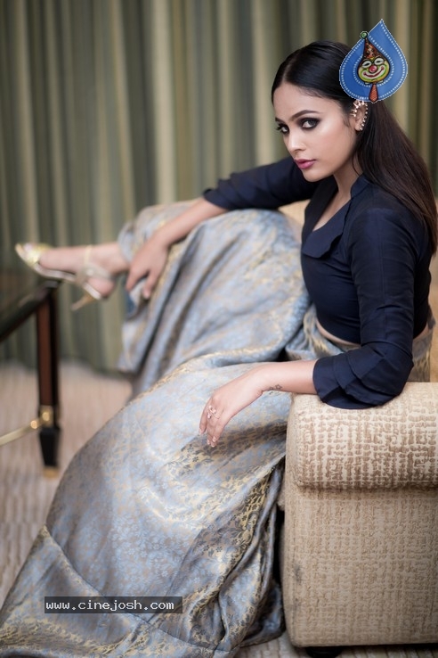  Nandita Swetha Stills - 4 / 8 photos