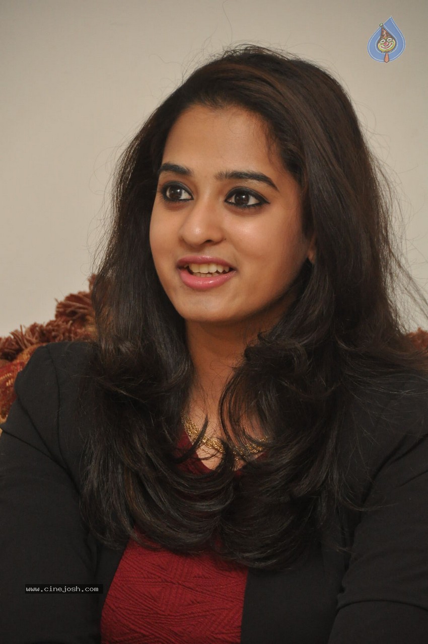 Nanditha New Gallery - 44 / 76 photos