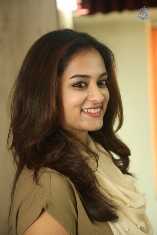 Nanditha New Pics - 6 / 41 photos