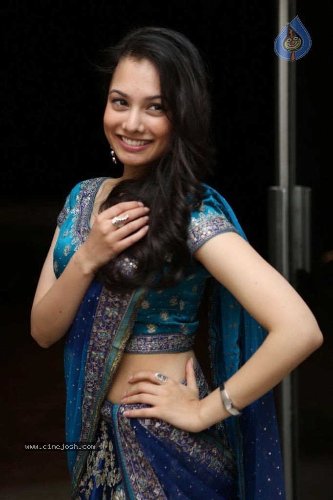 Natalie Rout Hot Gallery - 18 / 81 photos