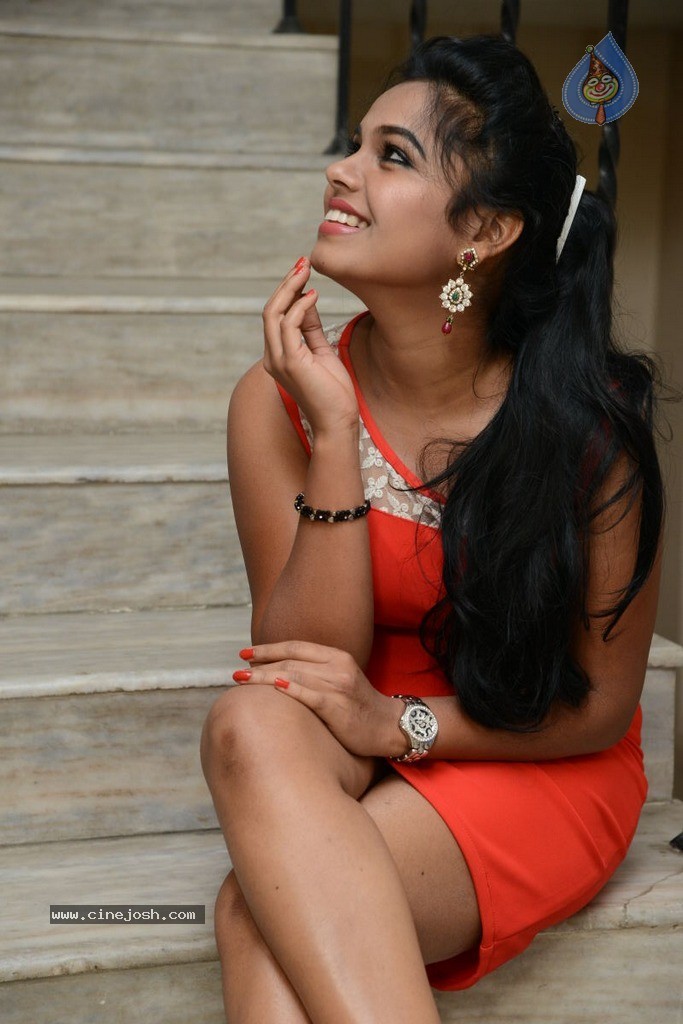 Naveena Jackson New Photos - 46 / 88 photos