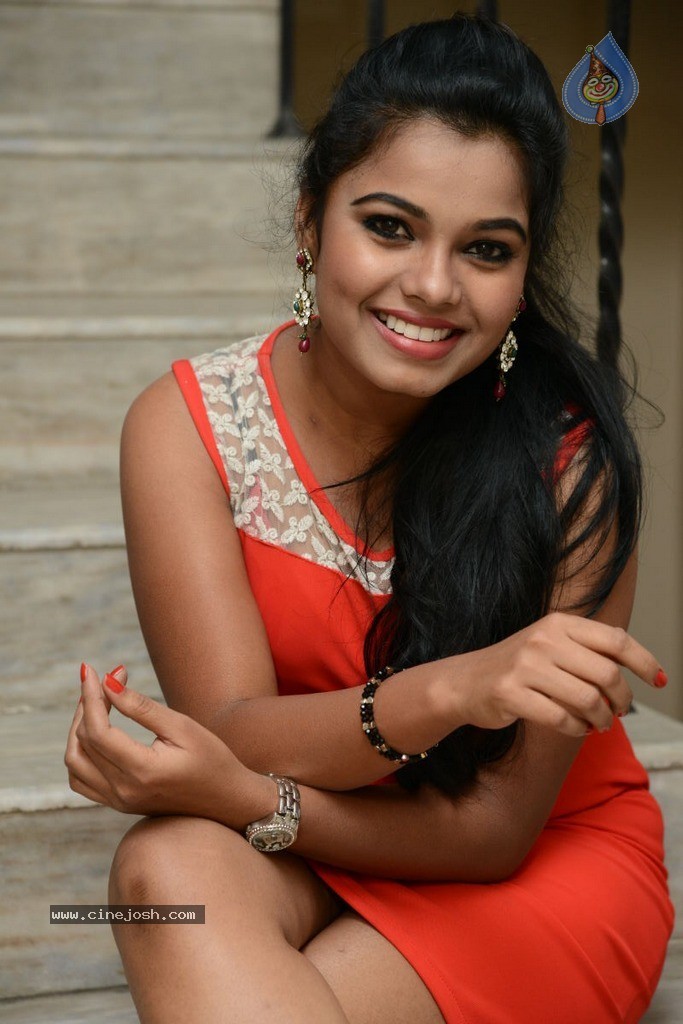 Naveena Jackson New Photos - 74 / 88 photos