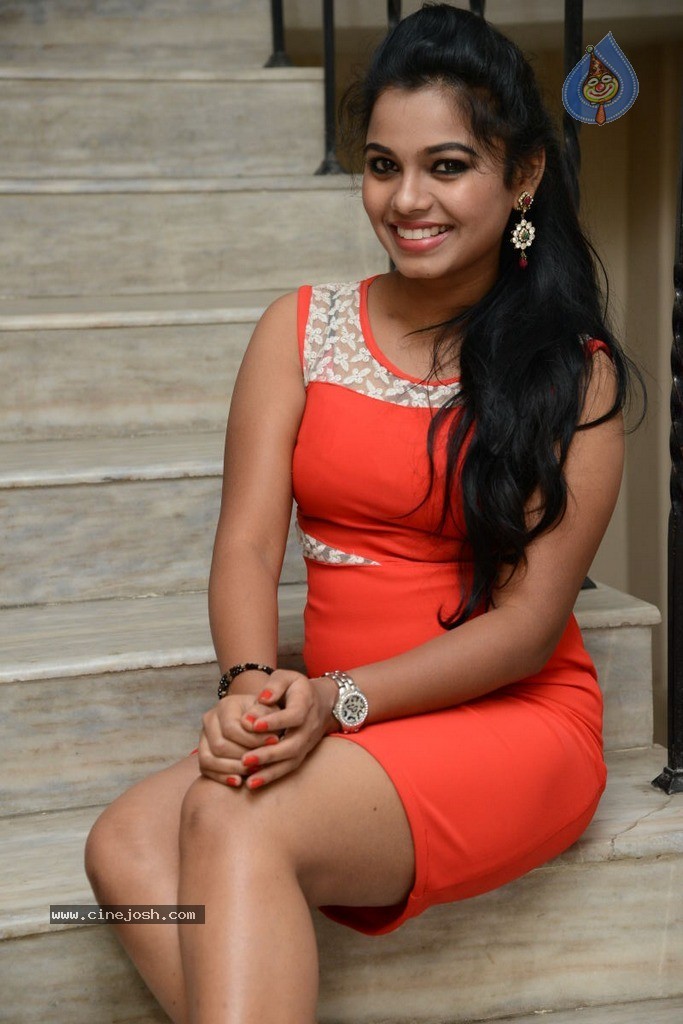 Naveena Jackson New Photos - 77 / 88 photos