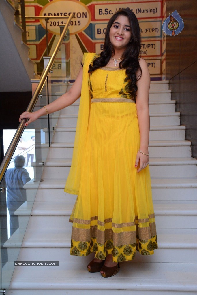Navika Kotia Stills - 17 / 52 photos