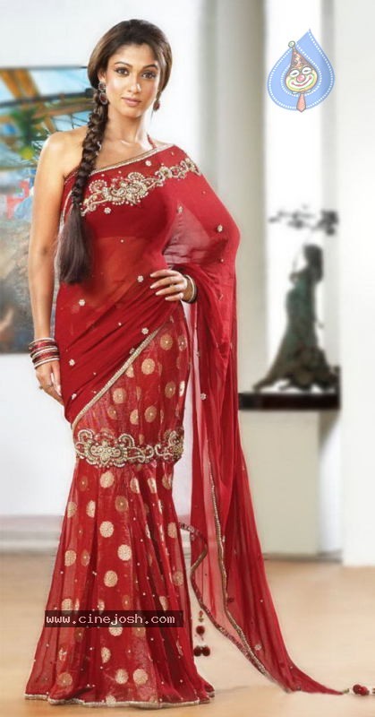 Nayanthara New Photos In Saree - 10 / 16 photos