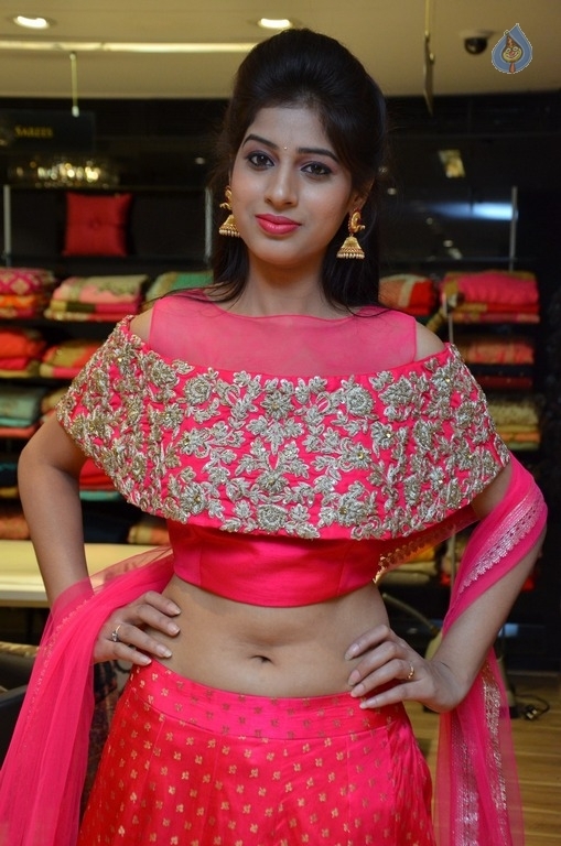 Naziya Khan Latest Pics - 19 / 20 photos