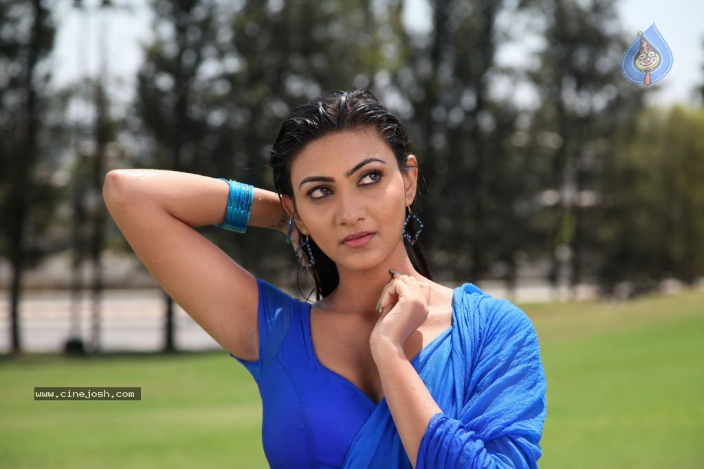 Neelam Upadhyay Hot Pics - 27 / 60 photos