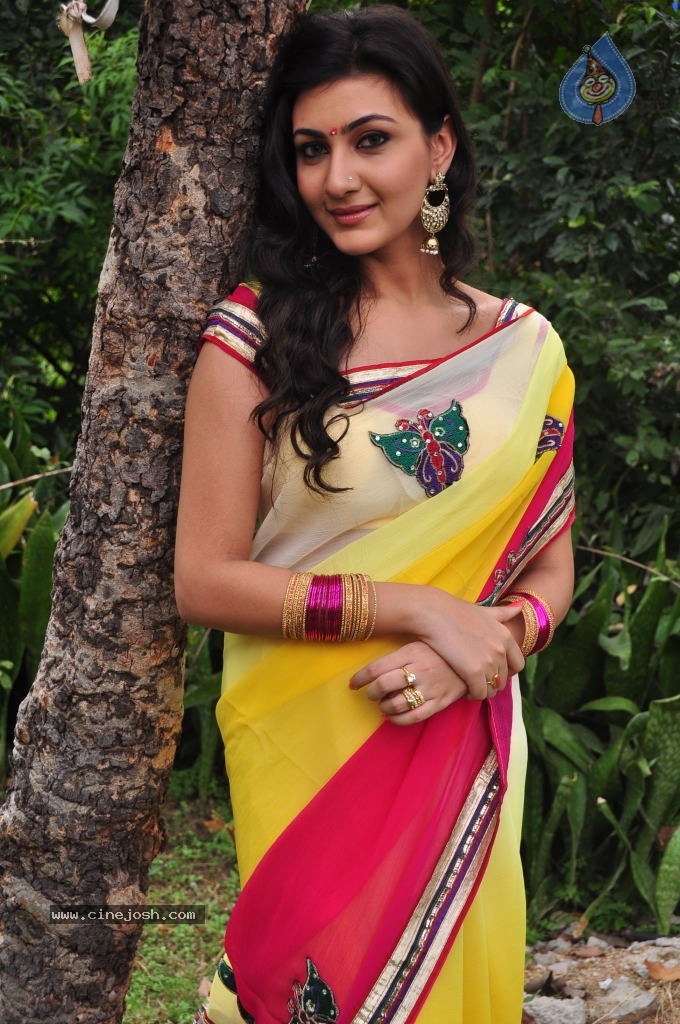 Neelam Upadhyay Latest Photos - 33 / 41 photos