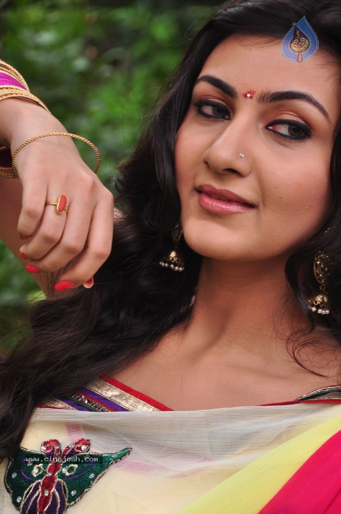 Neelam Upadhyay Latest Photos - 37 / 41 photos