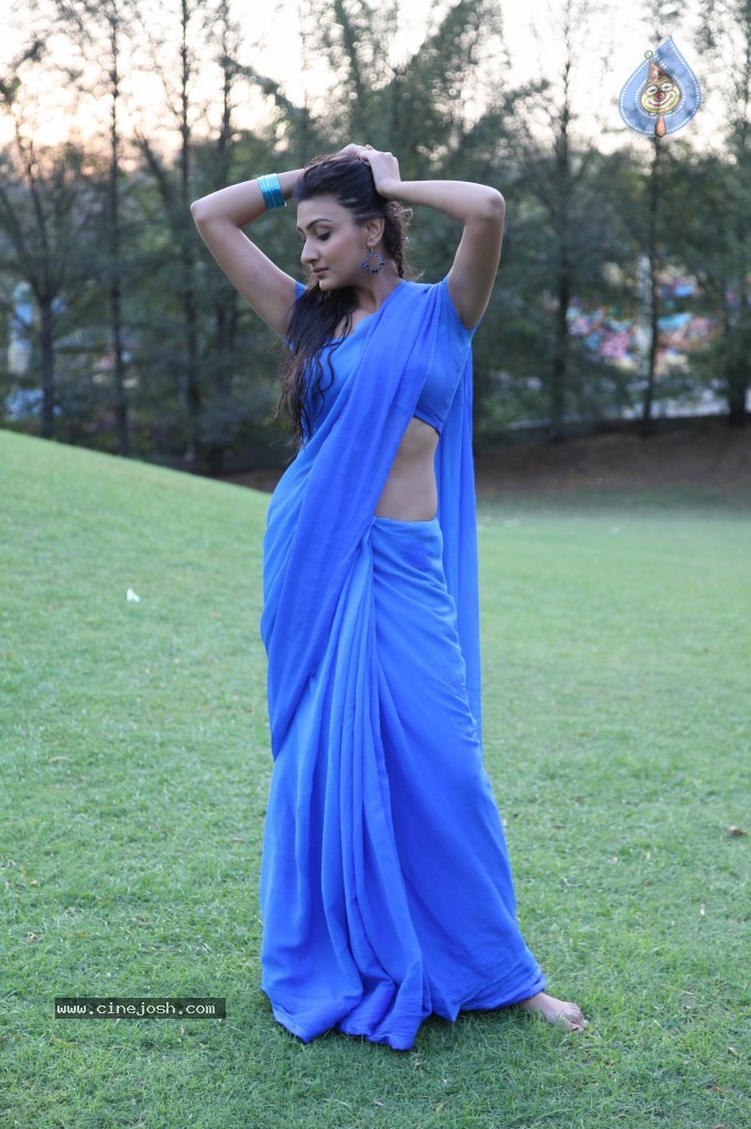 Neelam Upadhyay New Images - 35 / 39 photos