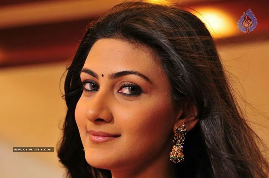 Neelam Upadhyay New Photos - 8 / 67 photos