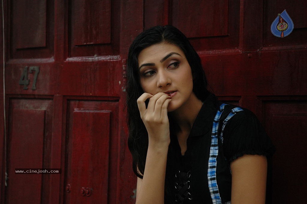 Neelam Upadhyay New Photos - 67 / 67 photos