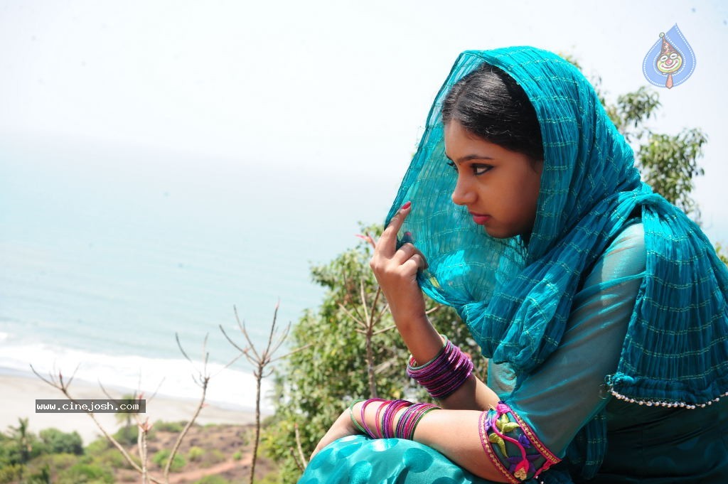 Neethi Taylor New Stills - 48 / 55 photos
