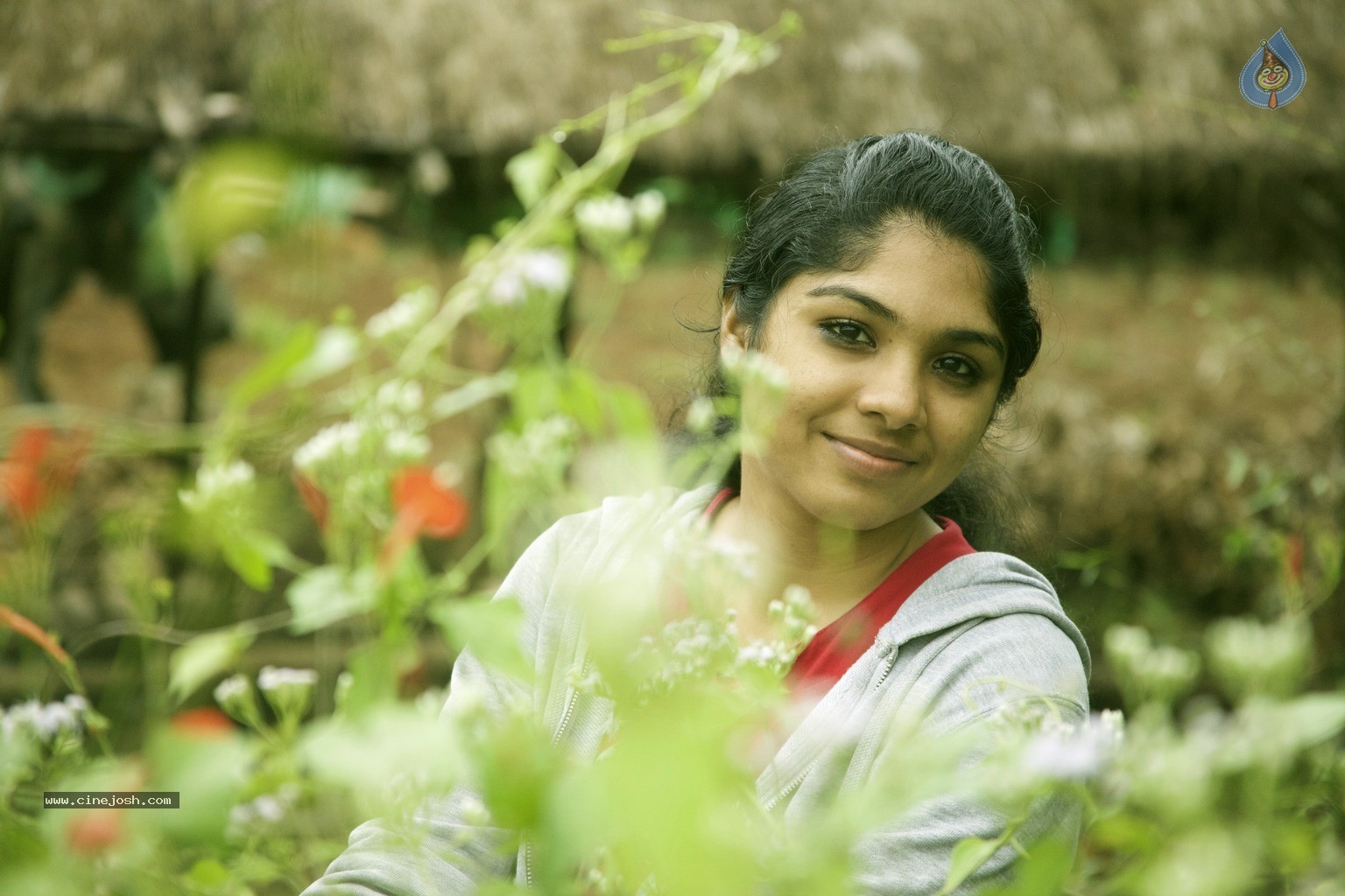 Neethu K Jose Photo Shoot - 2 / 40 photos