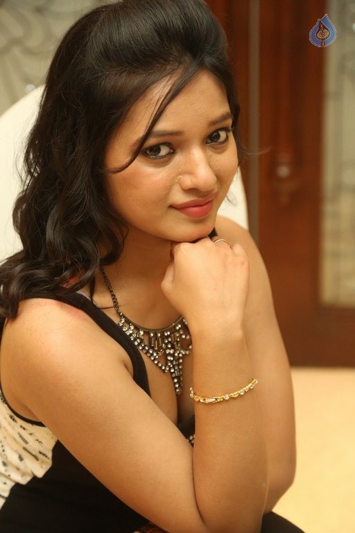 Neetu Singh Latest Photos - 6 / 42 photos