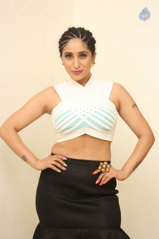 Neha Bhasin New Photos - 9 / 34 photos