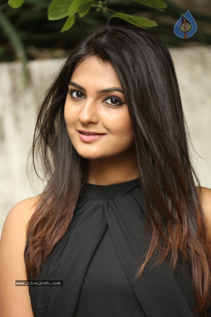 Neha Deshpande Latest Gallery - 12 / 90 photos