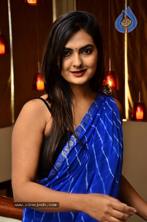 Neha Deshpande Latest Images - 19 / 21 photos